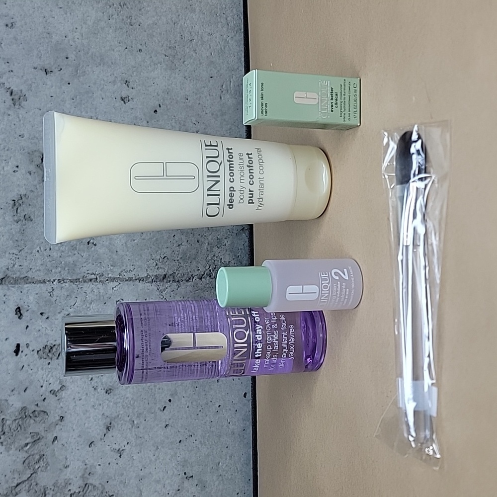 Clinique Lot - Take Off The Day, Deep Comfort, Clarifying Lotion & Even Better